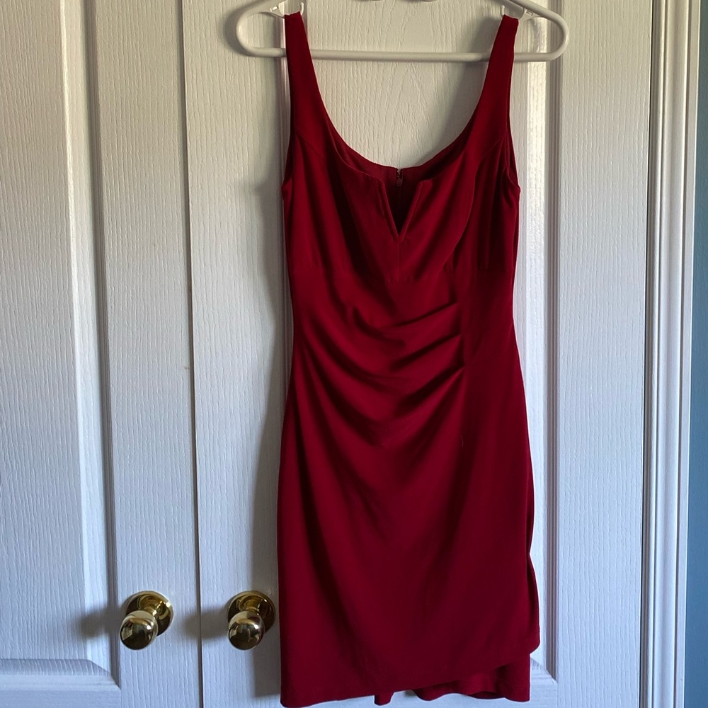 le chateau Crimson Sleeveless Sheath Mini Dress
